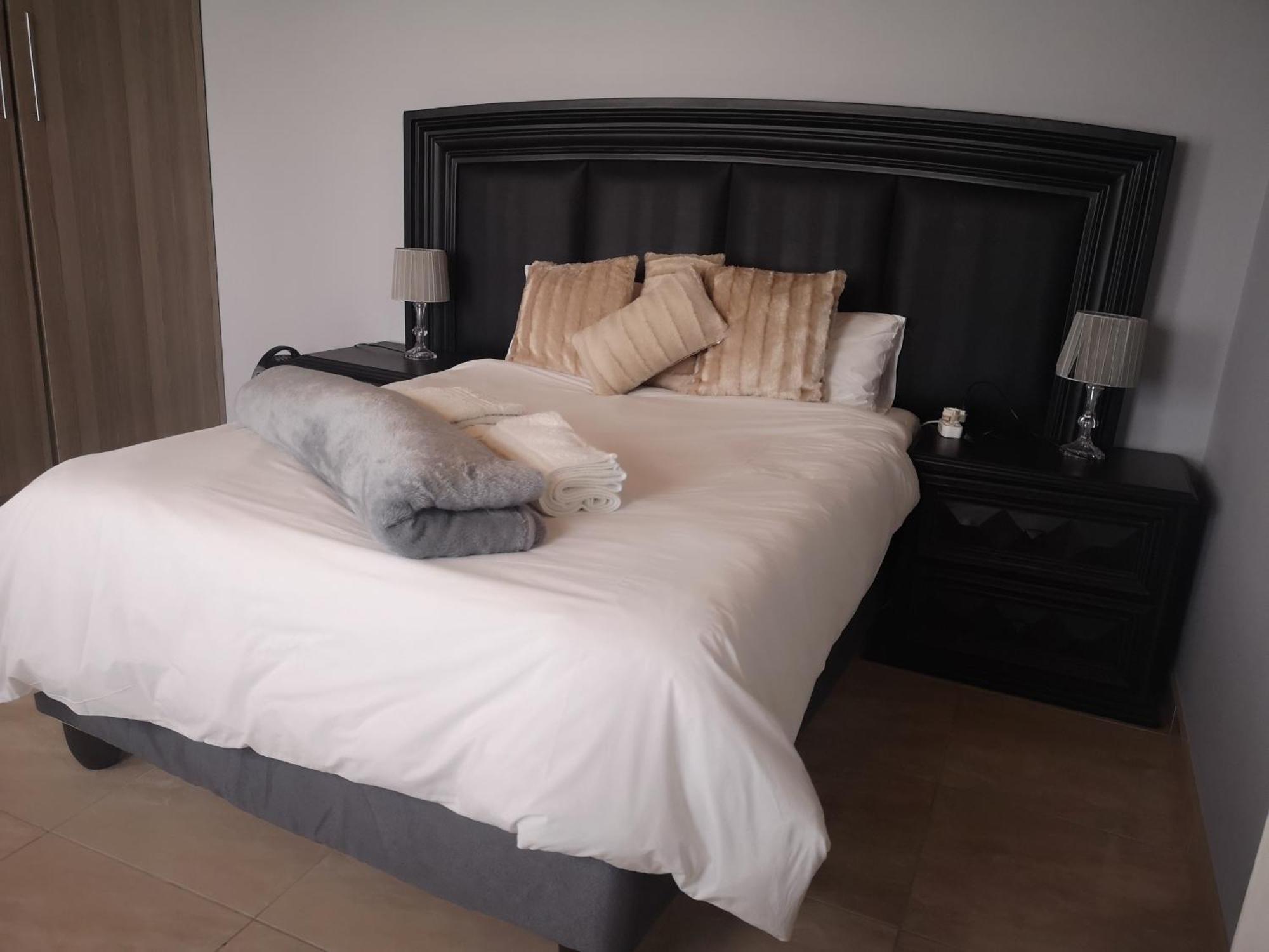Tuvawa Luxury Suites Walvisbaai Buitenkant foto